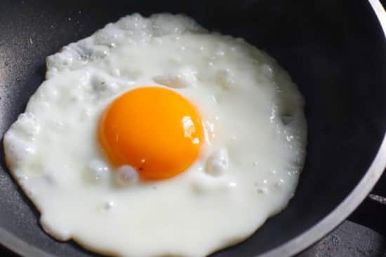تخم-مرغ-نیمرو